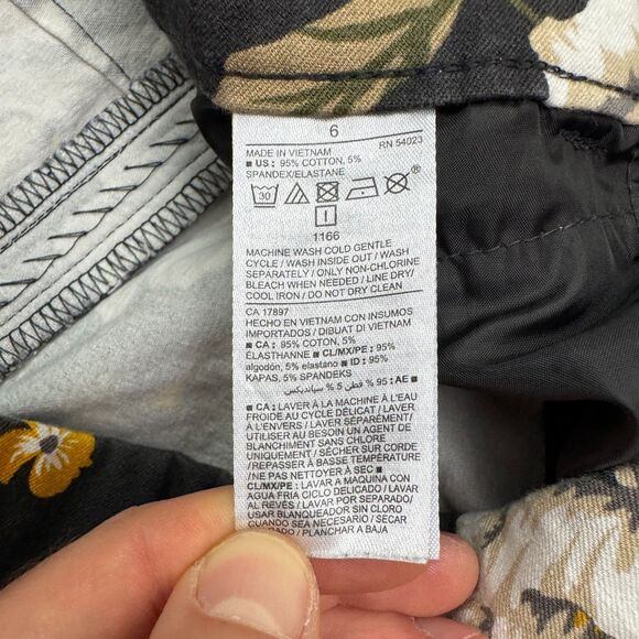 Old Navy Pixie Slim Fit Cropped Pants Womens 6 Gray Floral Mid Rise Casual 30x25 - Picture 6 of 12